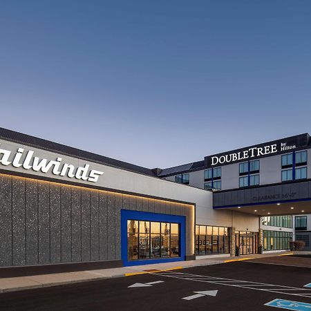 Doubletree By Hilton Madison East Exterior foto